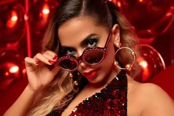 Anitta sem pudores no sexo; ‘eu fui ao banheiro e peguei o garçom’ - imagem 59721