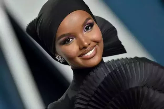 Conheça 10 modelos que fazem sucesso e desafiam o estereótipo da beleza - imagem 60185