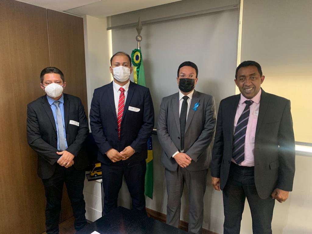 Dr. Jomário vai a Brasília em busca de melhorias para Campinas do Piauí - Imagem 3