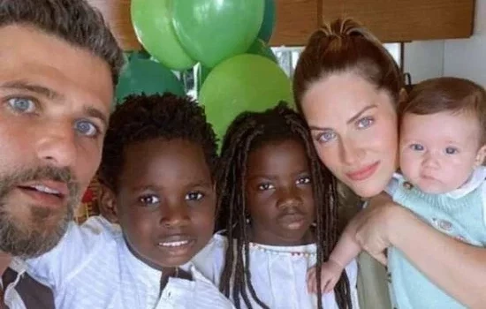 Inacreditável! Veja 4 famosas que já foram traídas em seus relacionamentos