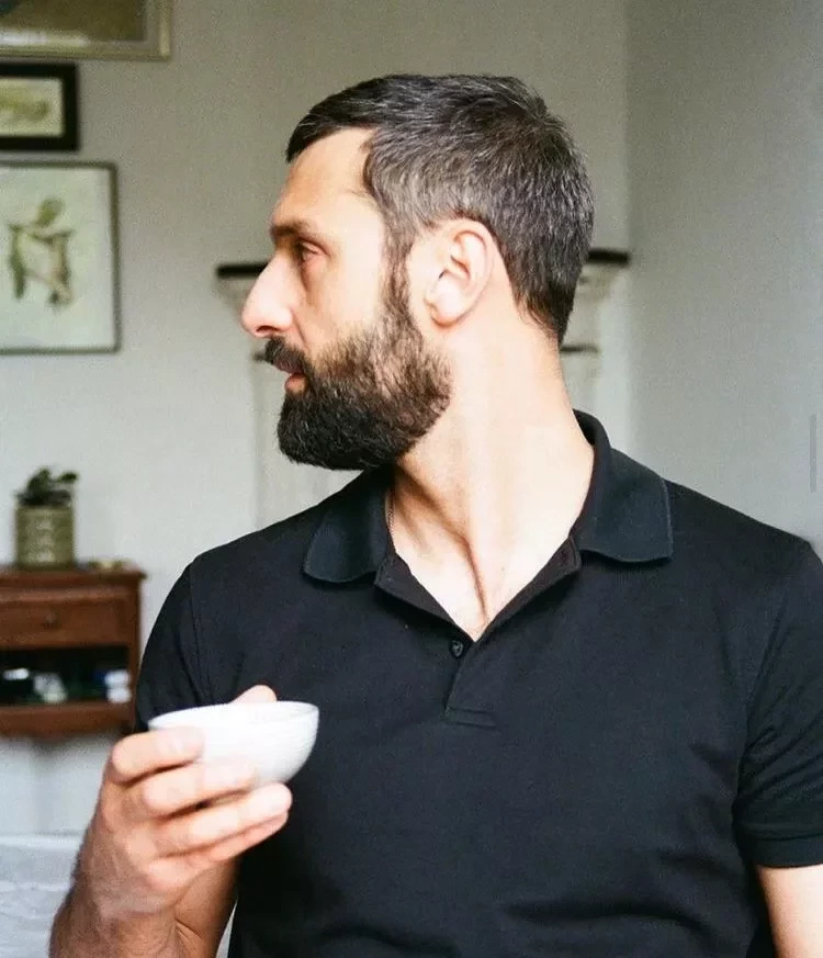 Marco Pigossi  e o namorado 