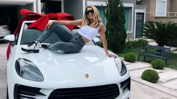 Máquinas! Conheça os carrões luxuosos dos famosos - imagem 60836