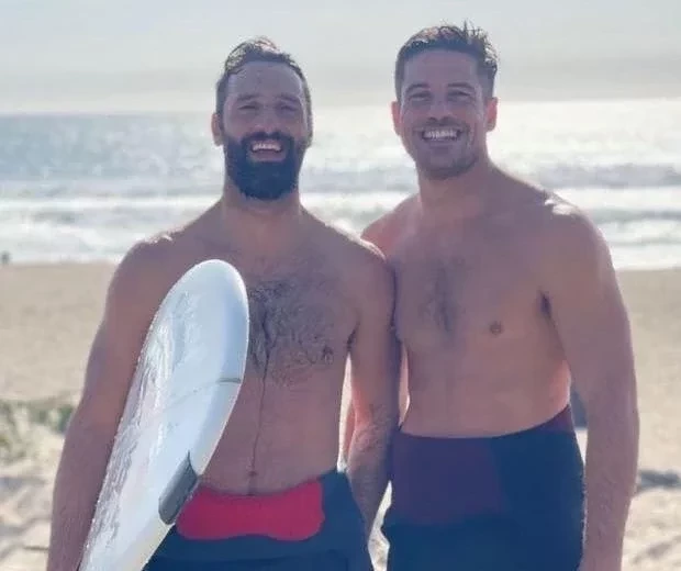 Marco Pigossi  e o namorado 