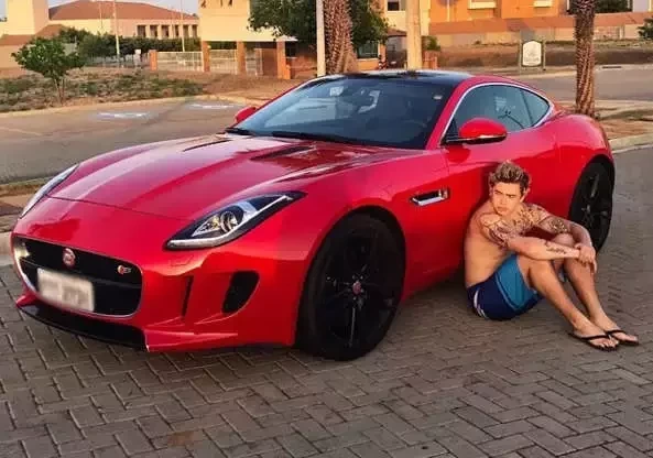 Máquinas! Conheça os carrões luxuosos dos famosos - imagem 60838