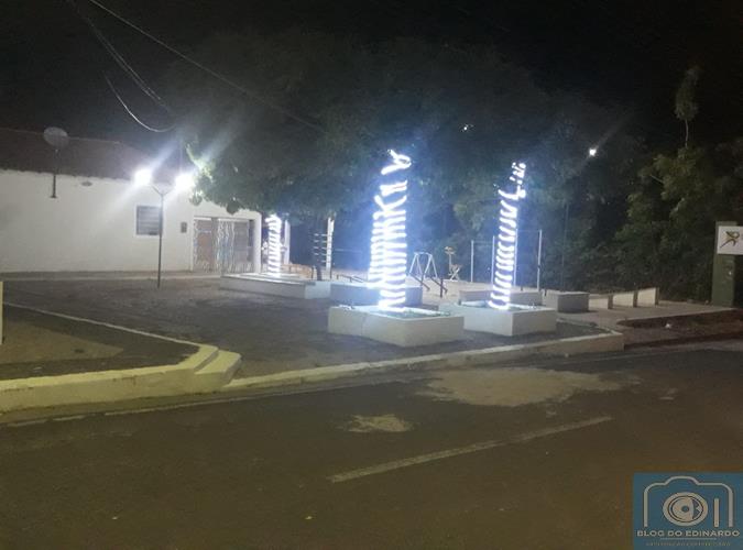 Milton Brandão: Cidade decorada em clima natalino  - Imagem 5