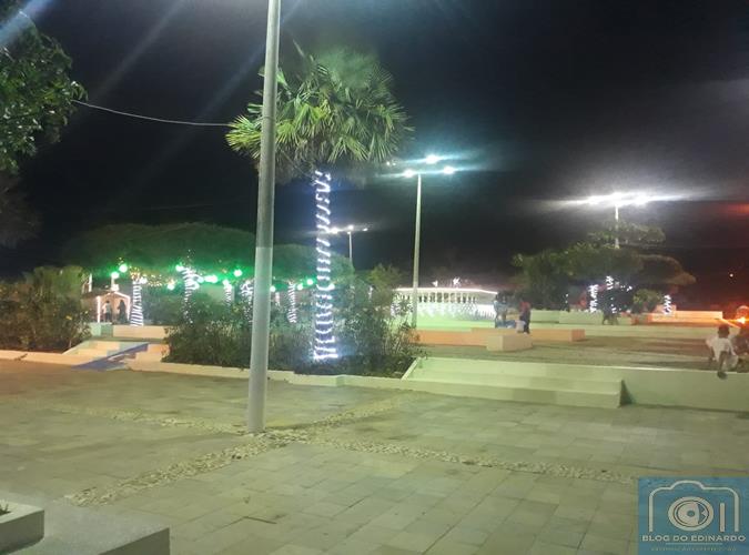 Milton Brandão: Cidade decorada em clima natalino  - Imagem 10