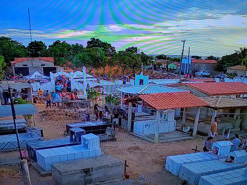 Prefeitura de Pimenteiras preparou cemitérios para o “Dia de Finados” - Imagem 2
