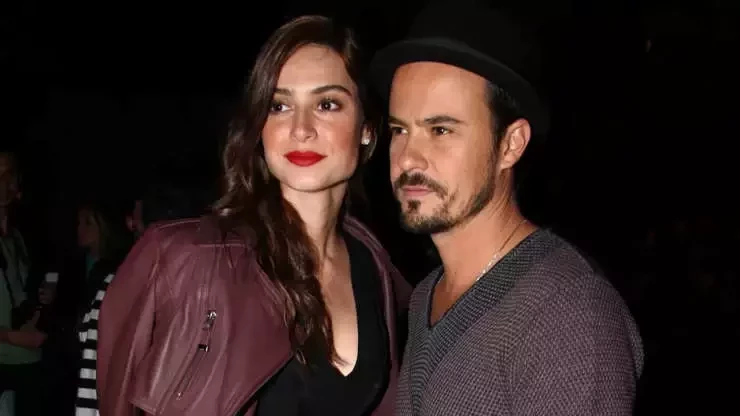 Paulinho Vilhena e Thaila Ayala