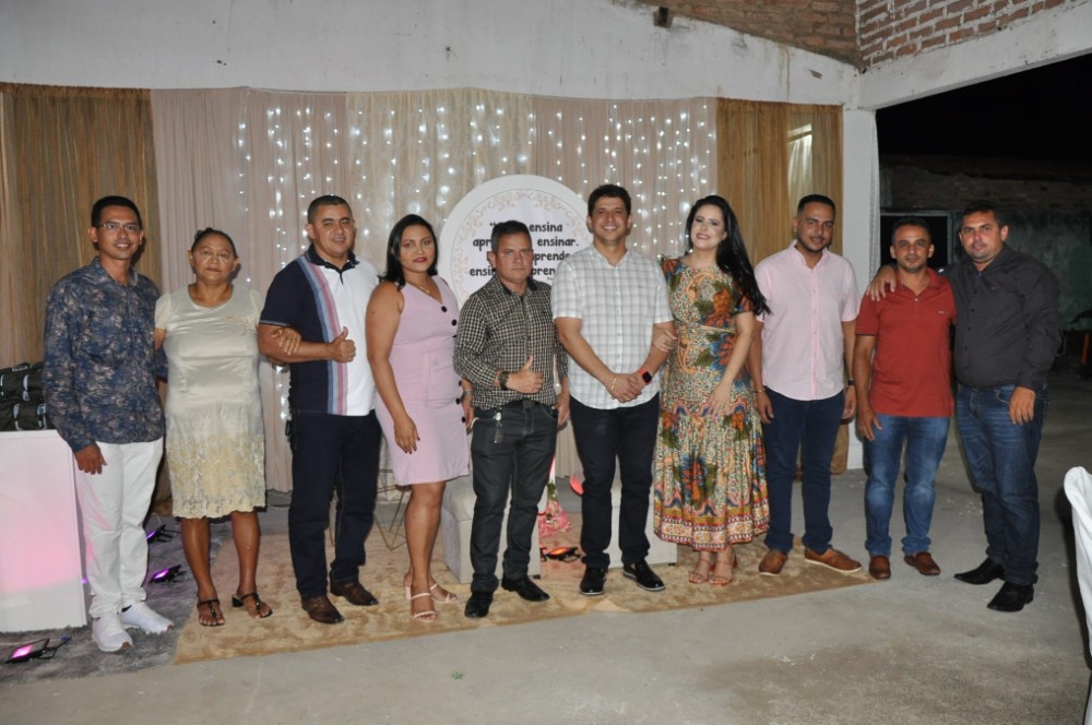 Prefeitura de Hugo Napoleão oferece jantar em homenagem aos professores - Imagem 14