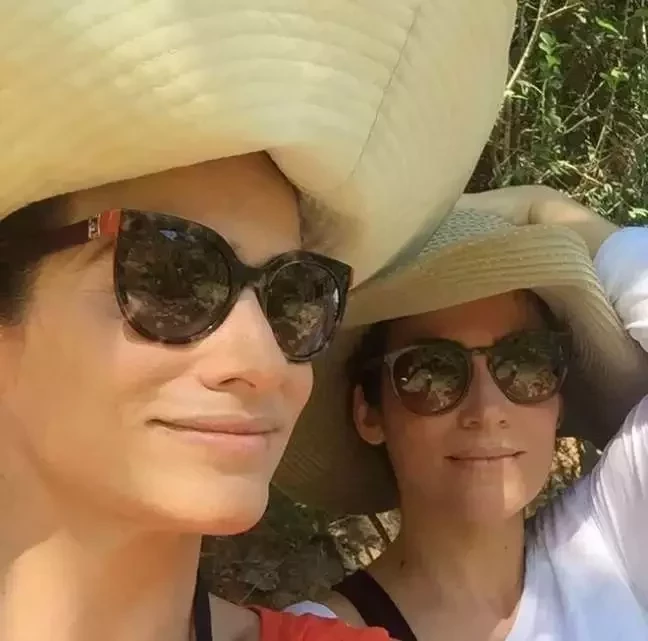 Se surpreenda com 7 famosos que têm irmãos gêmeos e você não sabia! - imagem 57750