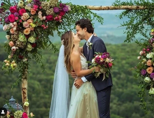 Sthefany Brito e Igor Raschkovscky