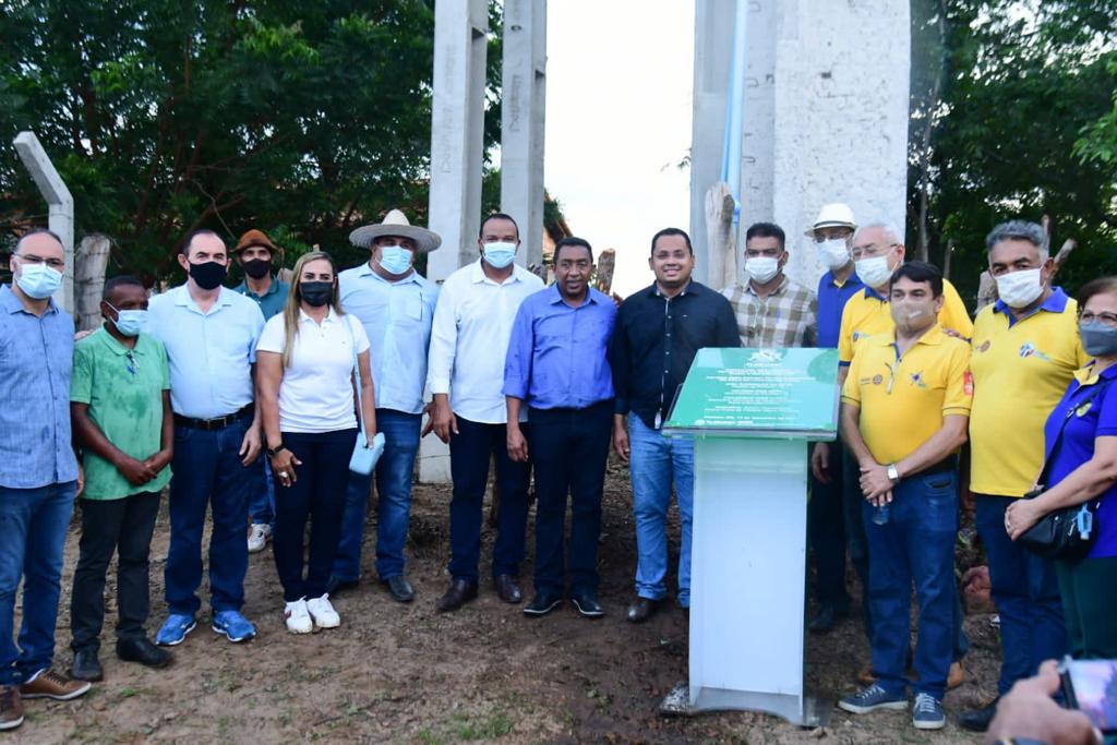 Semana + : Joel realiza entrega do Sistema Simplificado de Água no Pequi