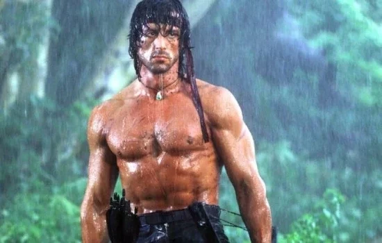 Do lixo ao luxo! Veja 6 famosos que viveram parte de suas vidas nas ruas