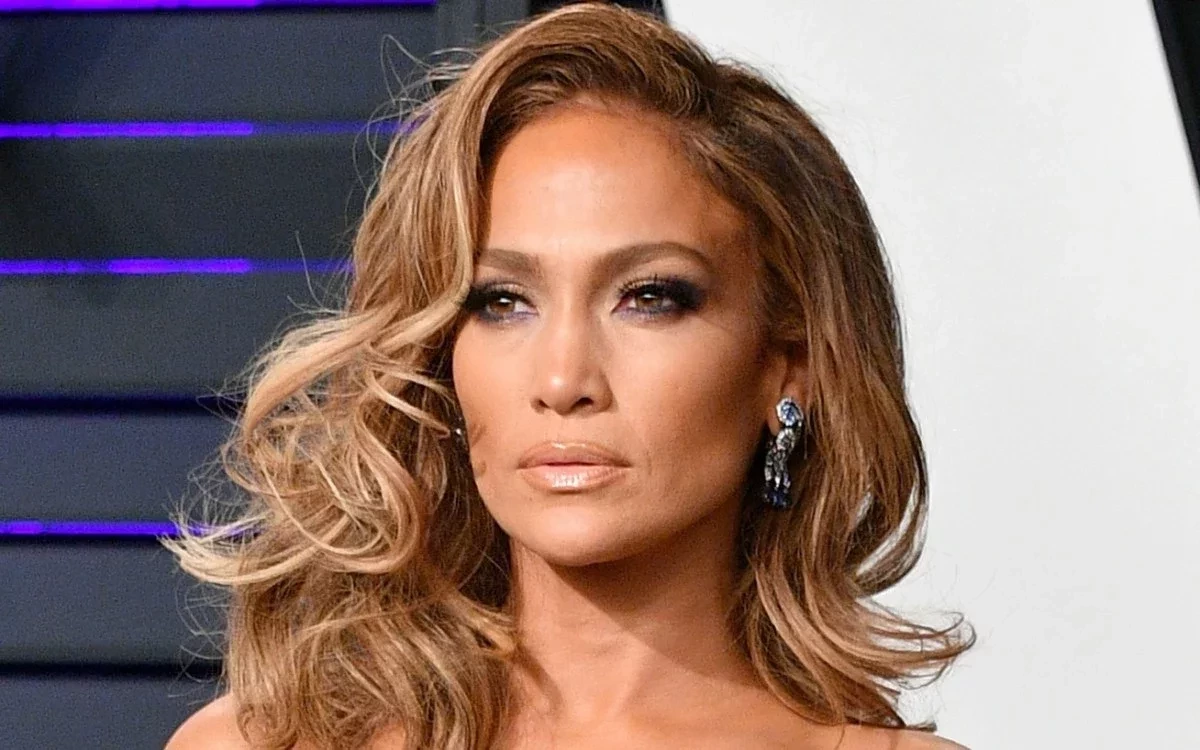 Do lixo ao luxo! Veja 6 famosos que viveram parte de suas vidas nas ruas - imagem 63822