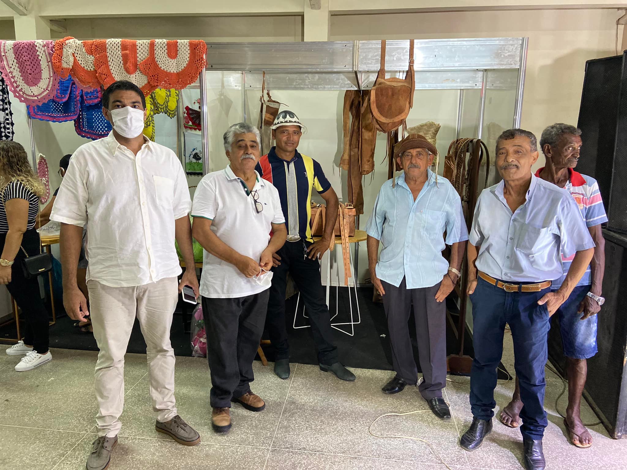 Secretaria de Cultura de Manoel Emídio realiza I Feira de Artesanato Local - Imagem 9