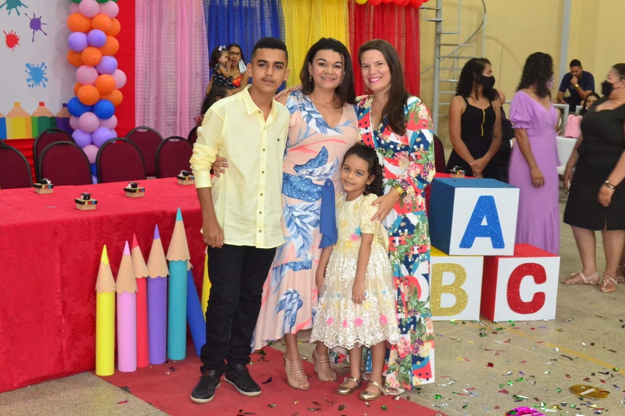 U. E Vó Binoca realiza formatura dos Doutores do ABC - Imagem 27