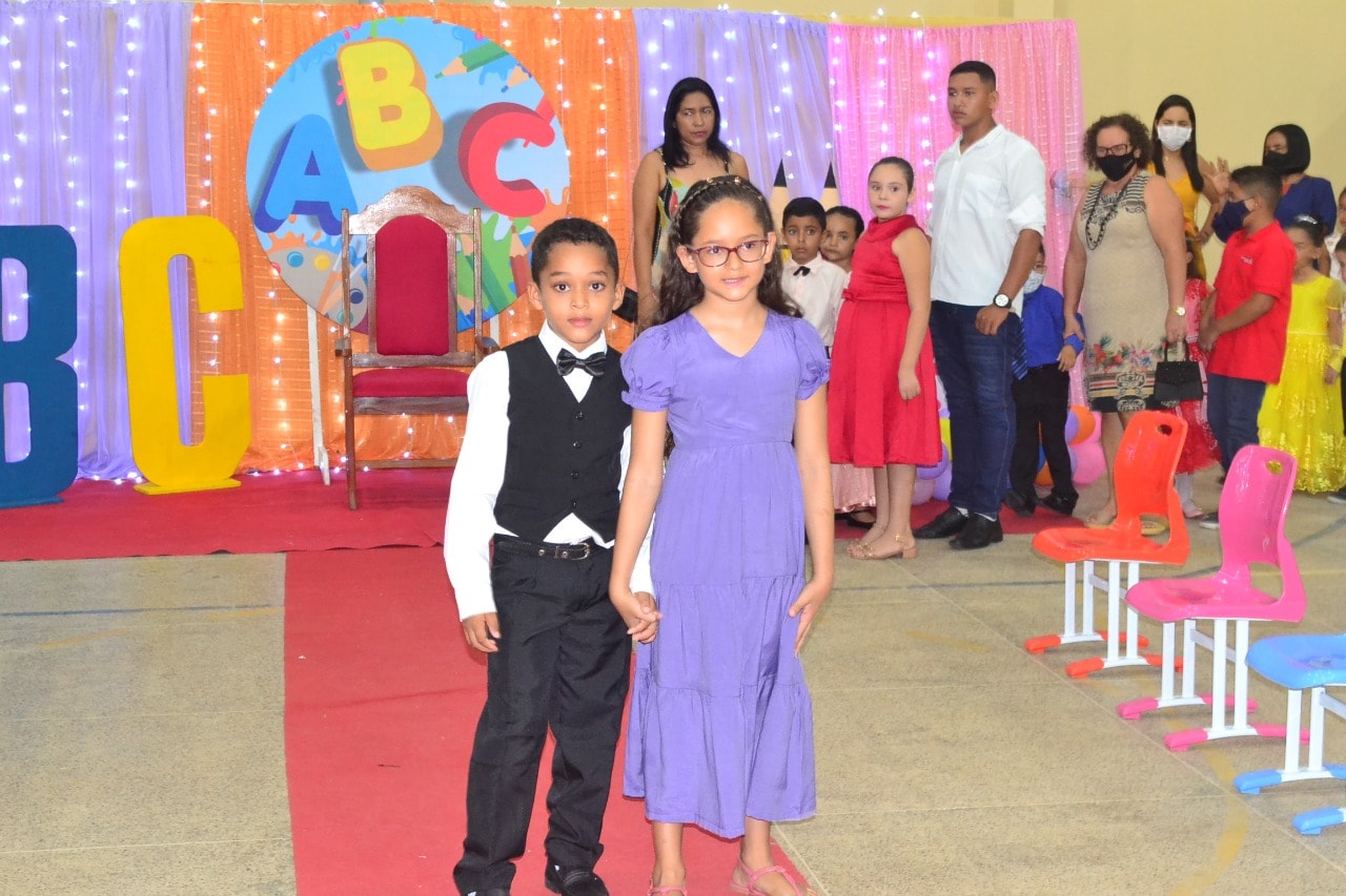 U. E Vó Binoca realiza formatura dos Doutores do ABC - Imagem 32