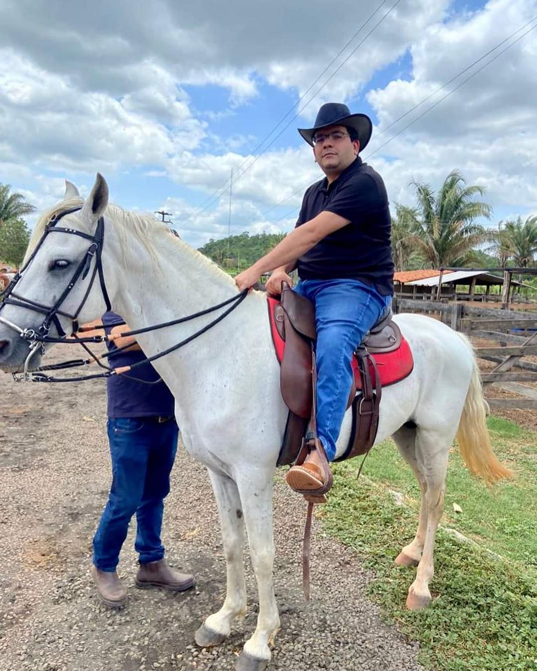Prefeito de Monsenhor Gil, João Luiz é homenageado na Expoapi 2021 - Imagem 6
