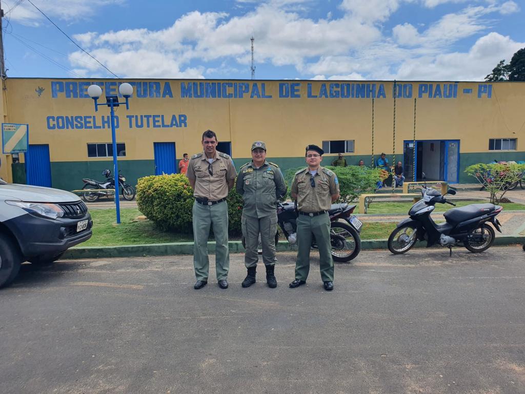 Representantes do PROERD visitaram Secretários em Lagoinha - Imagem 1