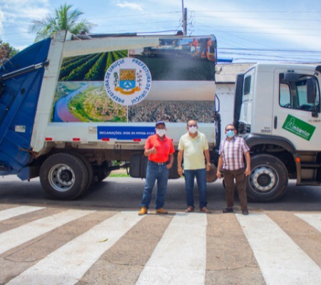 Prefeitura de Uruçuí tem nova frota de veículos para coleta de lixo