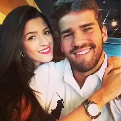 Elas batem um bolão! Saiba quem são os amores das estrelas do futebol - imagem 33296