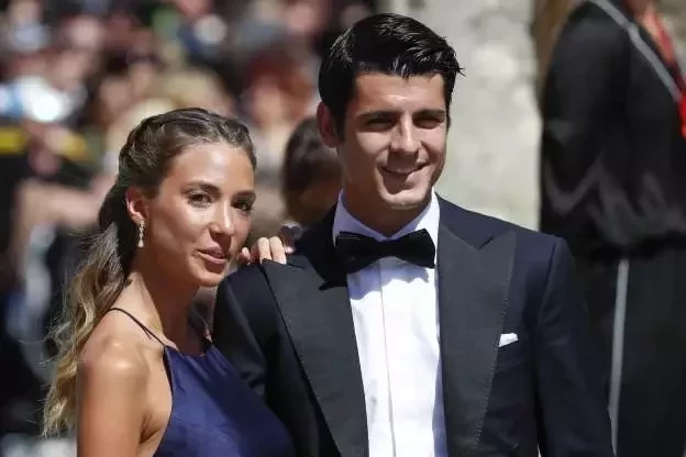 Elas batem um bolão! Saiba quem são os amores das estrelas do futebol - imagem 33301