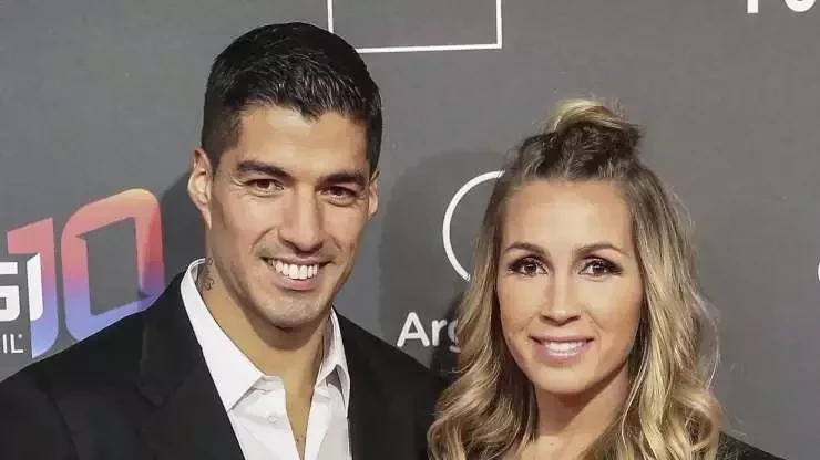 Elas batem um bolão! Saiba quem são os amores das estrelas do futebol - imagem 33305