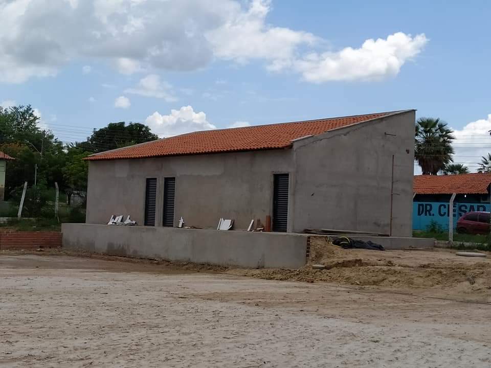 Prefeito de Monsenhor Gil, João Luiz, visita Estádio Cariocão para conferir a implantação do Gramado - Imagem 9
