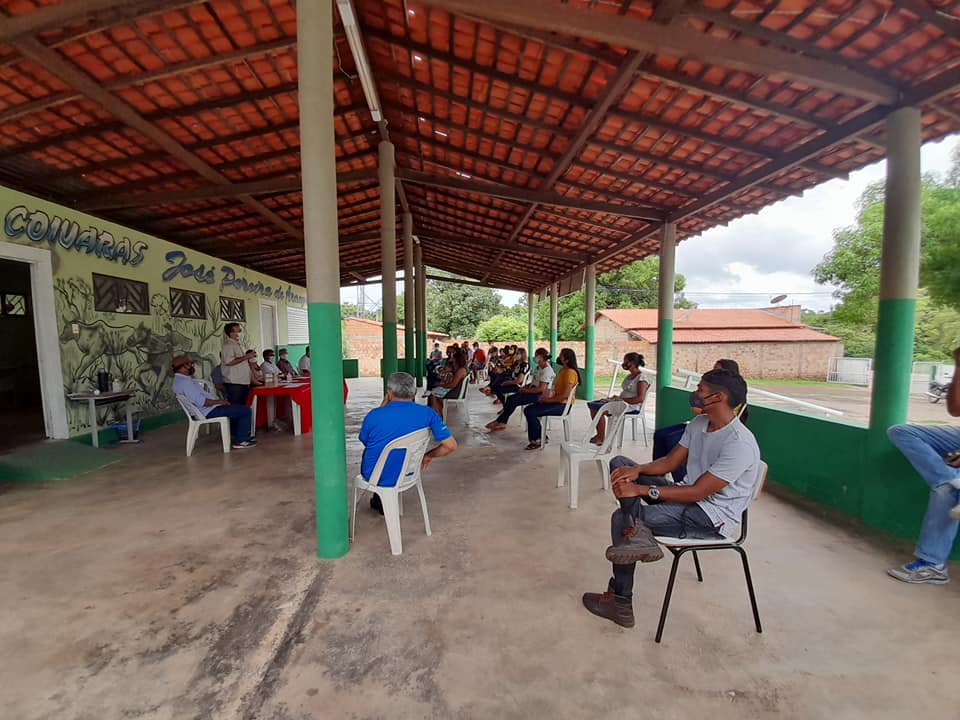 EDUCAÇÃO de COIVARAS: Prefeito Marcelino Almeida faz entrega de Certificados de Cursos Técnico, de Aperfeiçoamento profissional e Chips de acesso às Aulas Remotas da Seduc-PI - Imagem 3