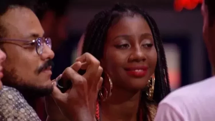 BBB21: Selinho triplo, DR e revelações íntimas agitam a festa - imagem 33411