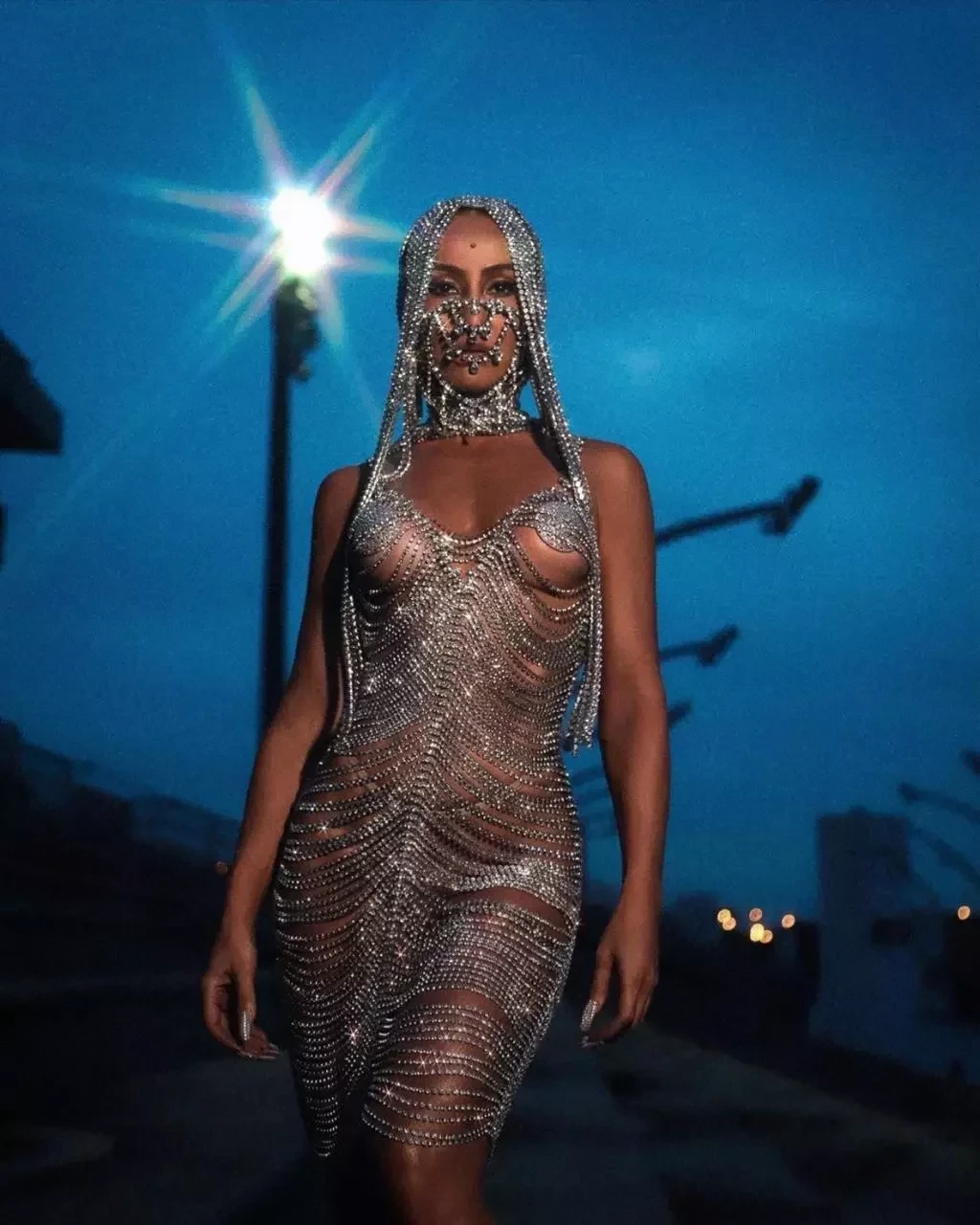 Sabrina Sato faz ensaio sexy de carnaval em sambódromo vazio - imagem 33605