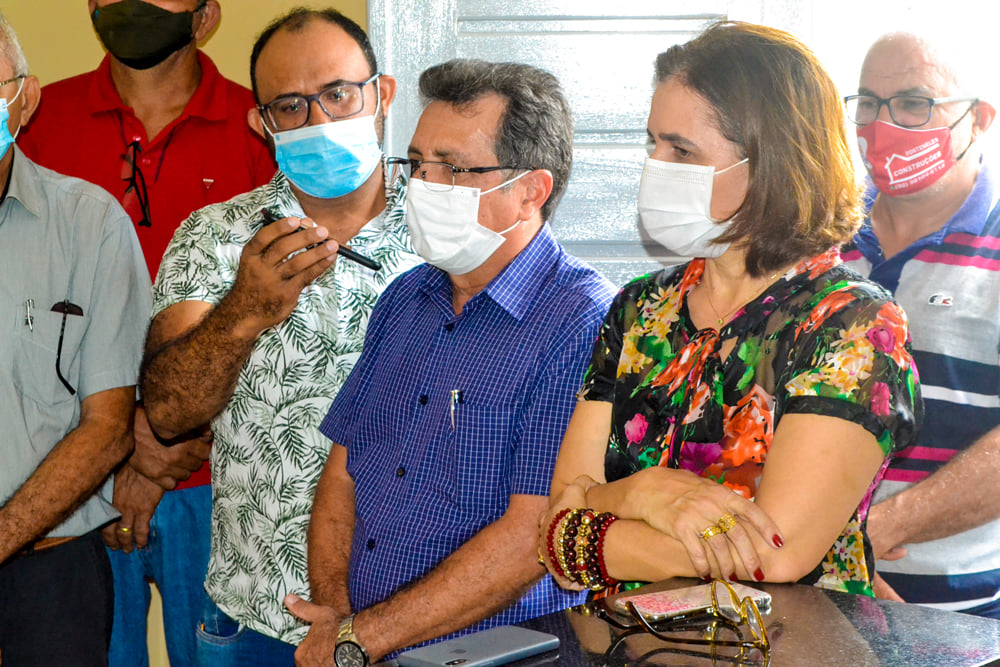 Prefeito Genival Bezerra inaugura sede da SMARH e SMA - Imagem 8