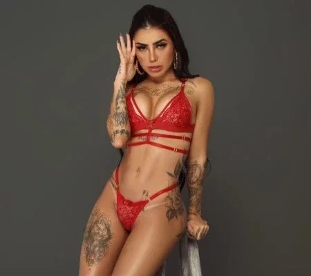 Duvida? Conheça os famosos que fizeram tatuagem em lugares eróticos