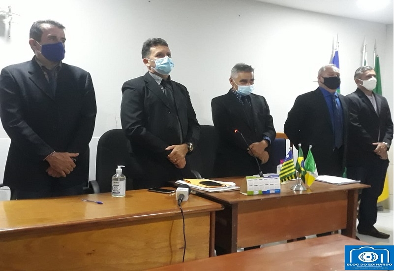 Milton Brandão: Prefeito Evangelista Resende, participa de Sessão Solene e diz em discurso que trabalhará em parceria com todos vereadores  - Imagem 6