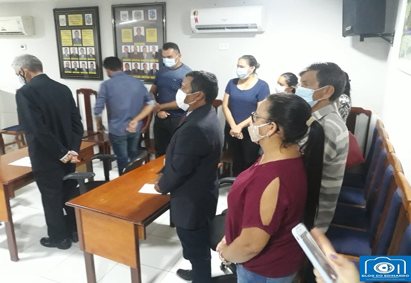 Milton Brandão: Prefeito Evangelista Resende, participa de Sessão Solene e diz em discurso que trabalhará em parceria com todos vereadores  - Imagem 15