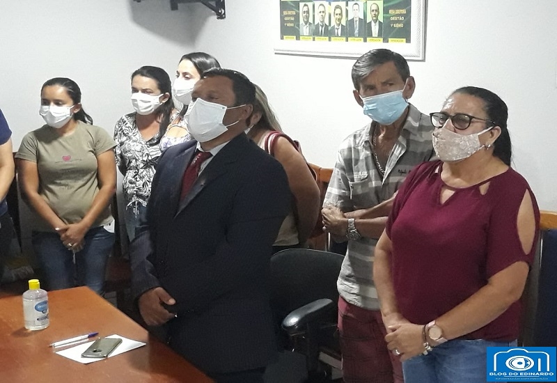 Milton Brandão: Prefeito Evangelista Resende, participa de Sessão Solene e diz em discurso que trabalhará em parceria com todos vereadores  - Imagem 7