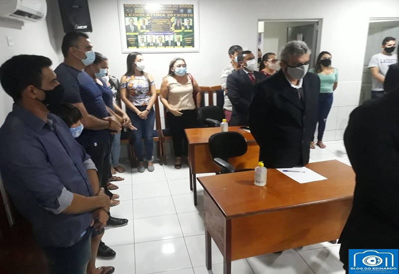 Milton Brandão: Prefeito Evangelista Resende, participa de Sessão Solene e diz em discurso que trabalhará em parceria com todos vereadores  - Imagem 12