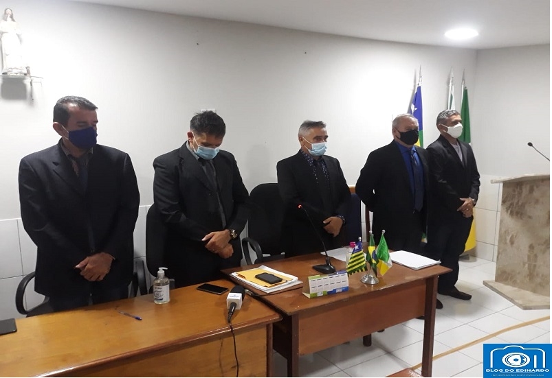 Milton Brandão: Prefeito Evangelista Resende, participa de Sessão Solene e diz em discurso que trabalhará em parceria com todos vereadores  - Imagem 16