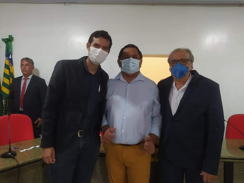 Prefeito João Luiz participa da abertura do Ano Legislativo em Monsenhor Gil - Imagem 4