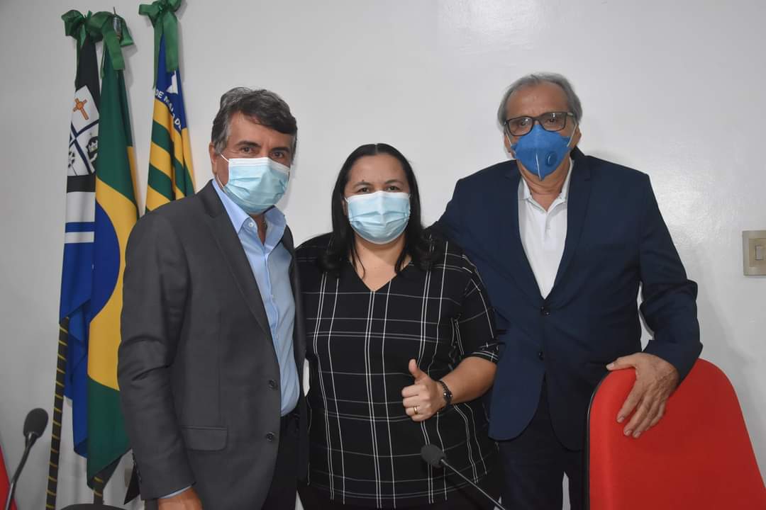 Prefeito João Luiz participa da abertura do Ano Legislativo em Monsenhor Gil - Imagem 12