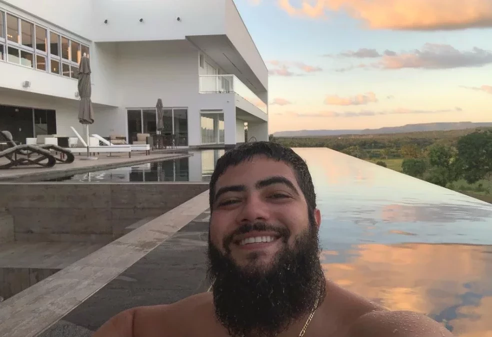 Confira os detalhes mais absurdos das mansões dos sertanejos - imagem 33184