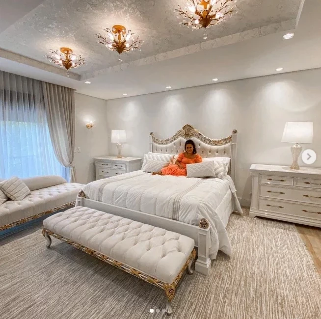 Confira os detalhes mais absurdos das mansões dos sertanejos - imagem 33186