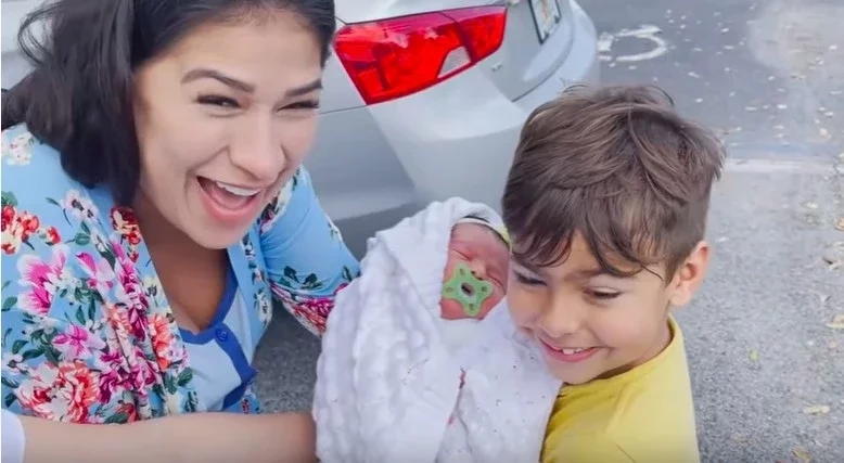 Simone mostra 1º encontro do filho, Henry, com a irmã, Zaya; vídeo - imagem 33980