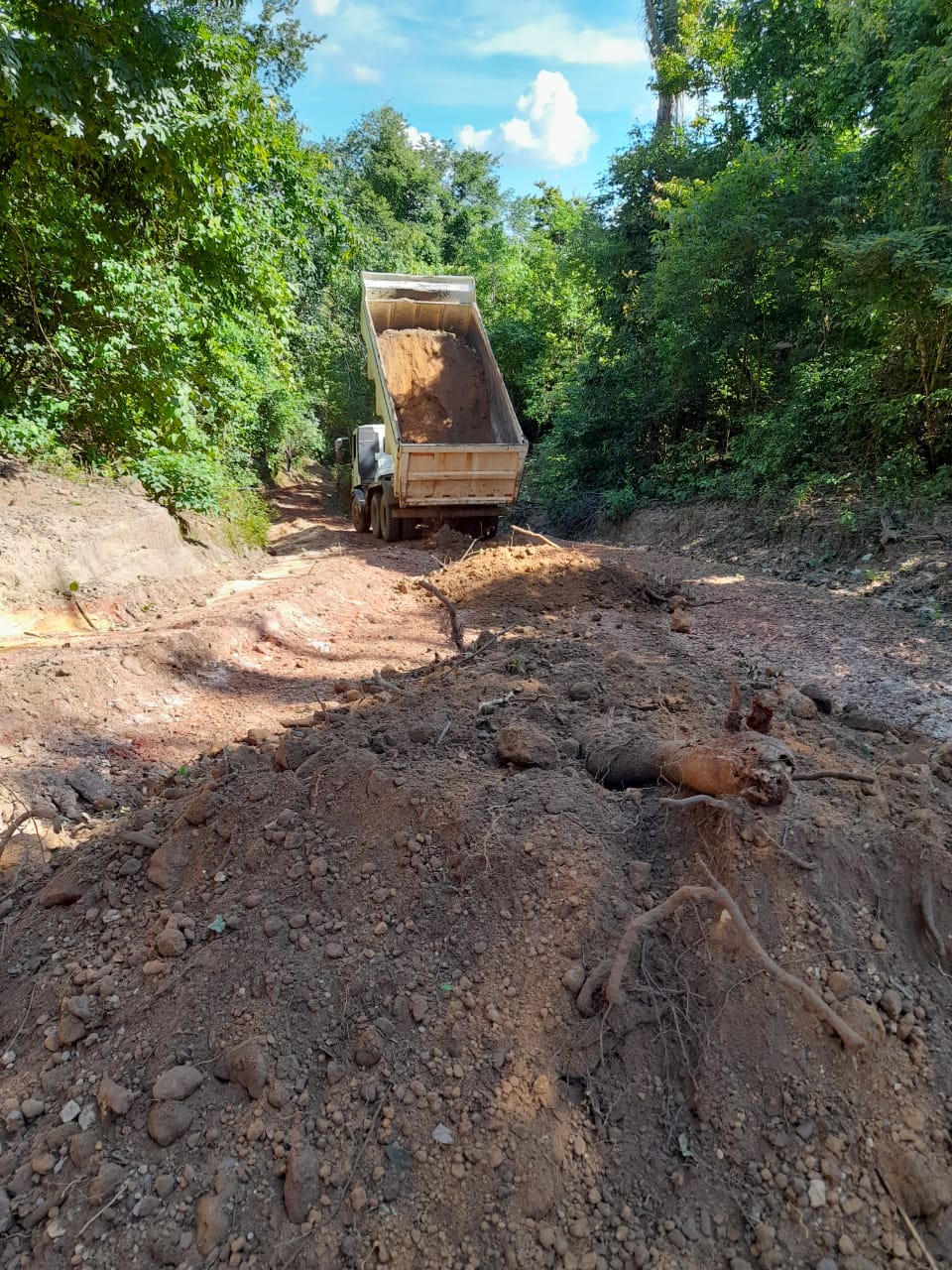 Mais uma via vicinal é recuperada em Monsenhor Gil - Imagem 5