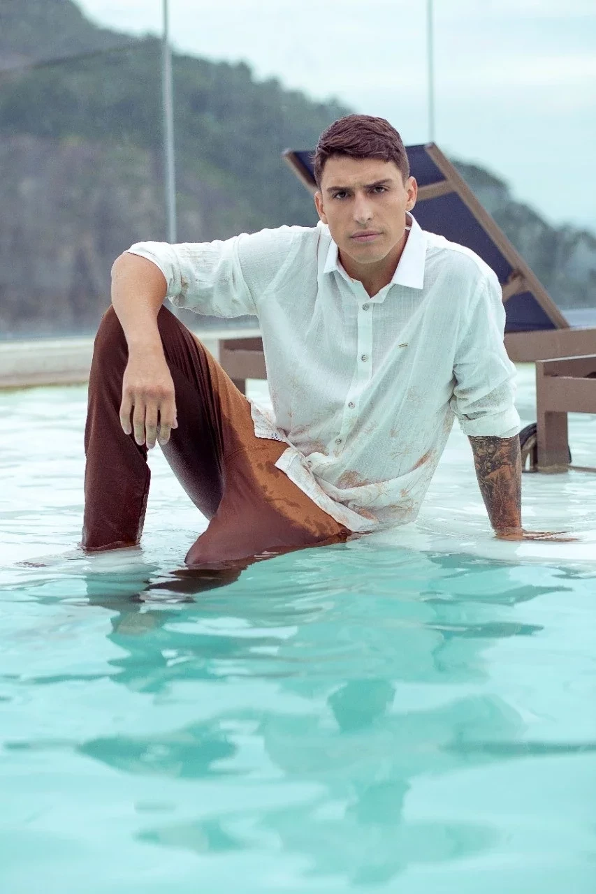 Felipe Prior chama atenção ao fazer seu primeiro ensaio sensual; fotos - imagem 34778