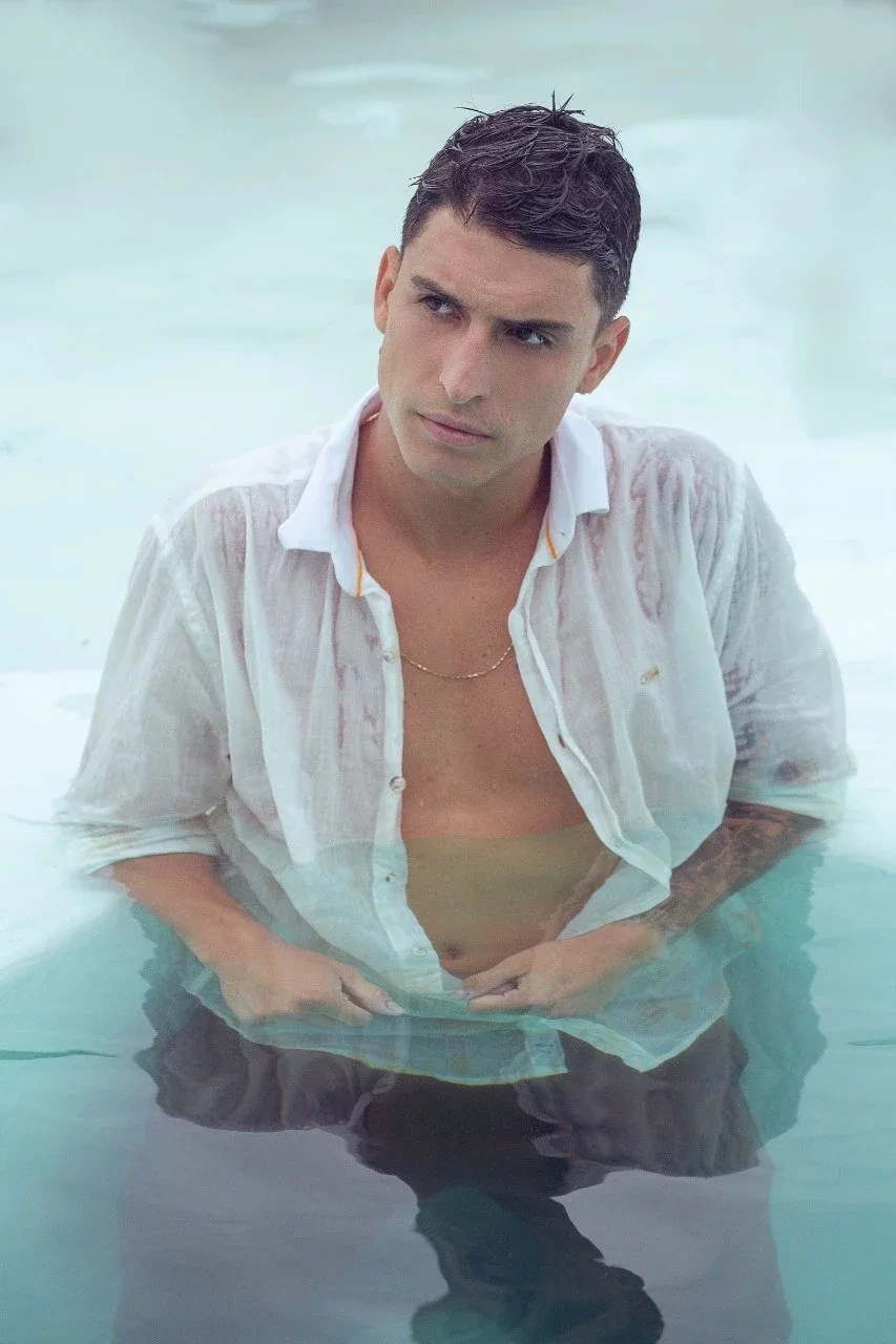 Felipe Prior chama atenção ao fazer seu primeiro ensaio sensual; fotos - imagem 34779