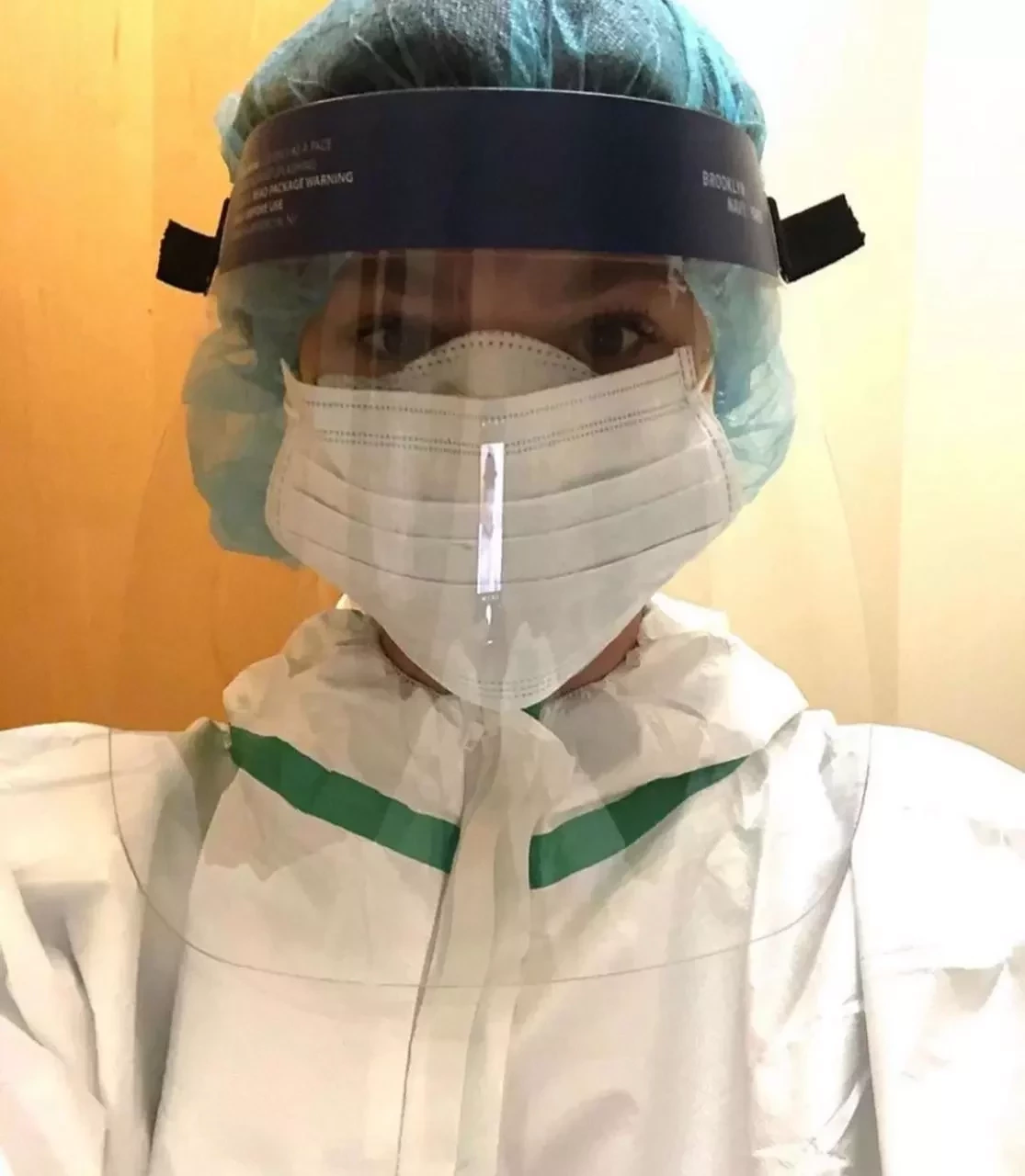 Enfermeira deixa trabalho em ala de covid-19 para voltar a modelar - imagem 34796