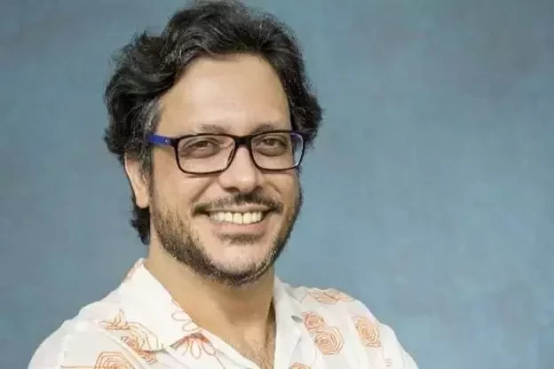 Você consegue adivinhar quem são os pais famosos destas celebridades? - imagem 35101