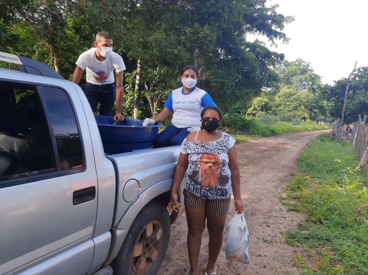 Prefeito João Luiz mantém tradição de distribuição do pescado em Monsenhor Gil - Imagem 5
