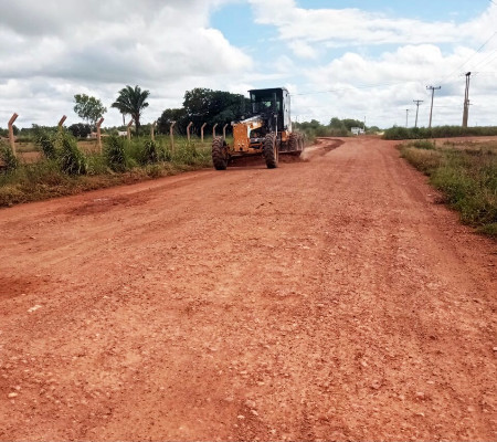 Trecho da PI 391 está sendo recuperada pela PMU e Associação de Produtores